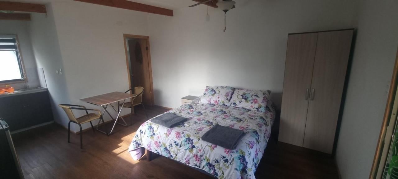Appartement Hostal Henua Roa 2 à Hanga Roa Extérieur photo