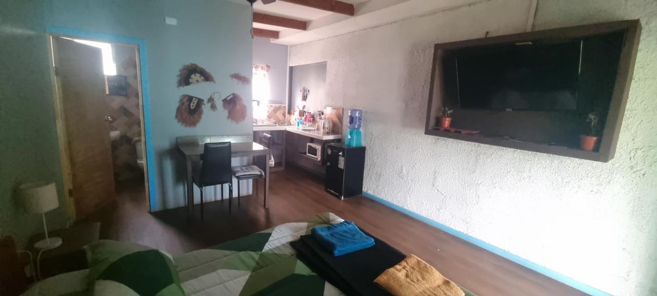 Appartement Hostal Henua Roa 2 à Hanga Roa Extérieur photo